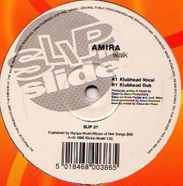 Amira - Walk