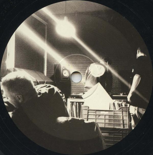 Dona (7) - City With No Fear