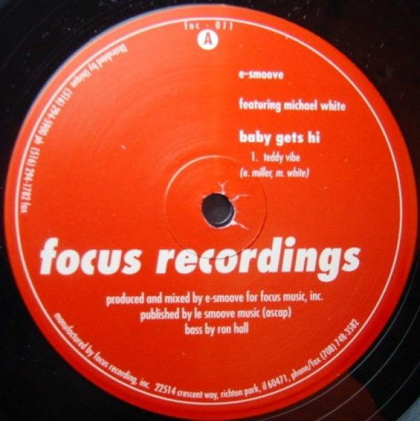 E-Smoove, Michael White - Baby Gets Hi