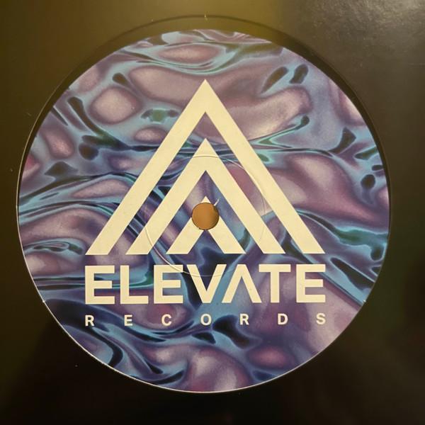  - Elevations 001