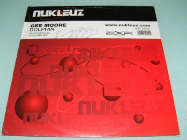 Gee Moore - Dolphin