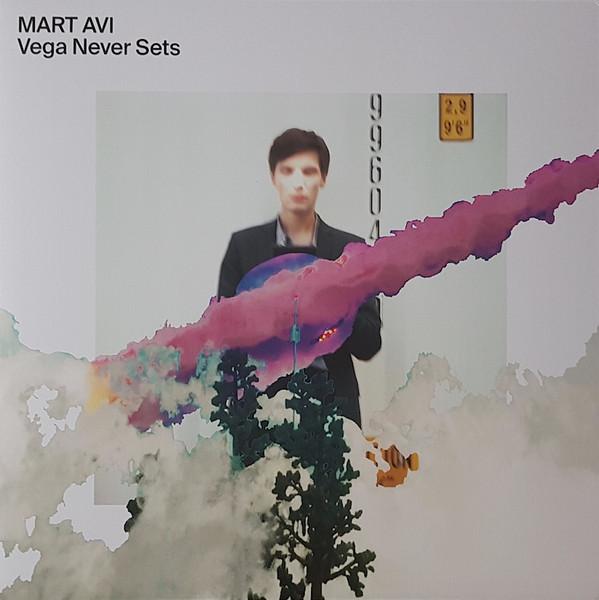 Mart Avi - Vega Never Sets
