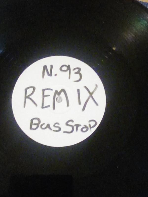 N. 93 - Bus Stop